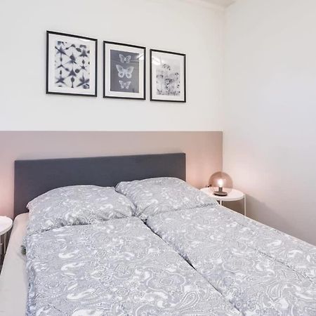 Charming Apartment In Prime Location Hamburg Eksteriør bilde