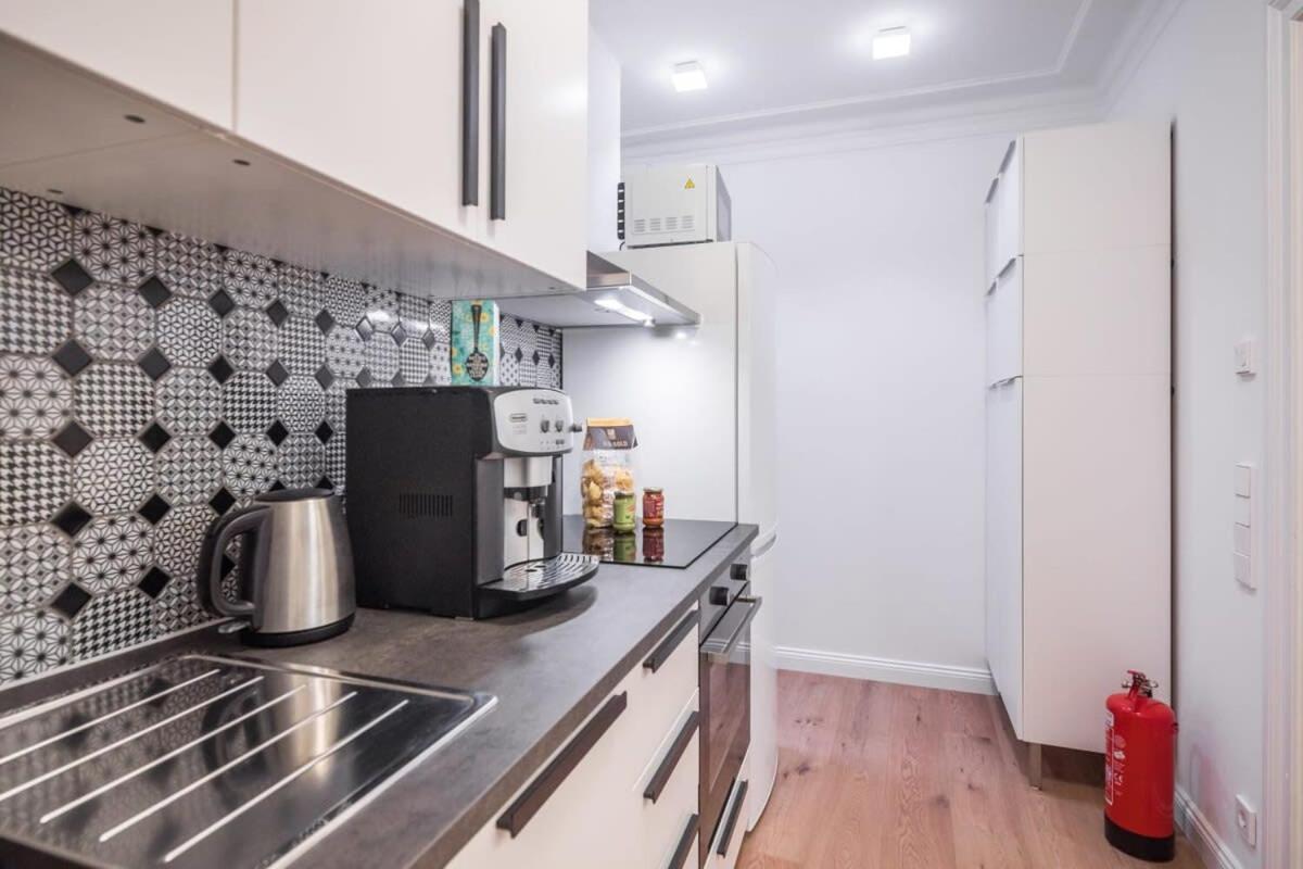 Charming Apartment In Prime Location Hamburg Eksteriør bilde